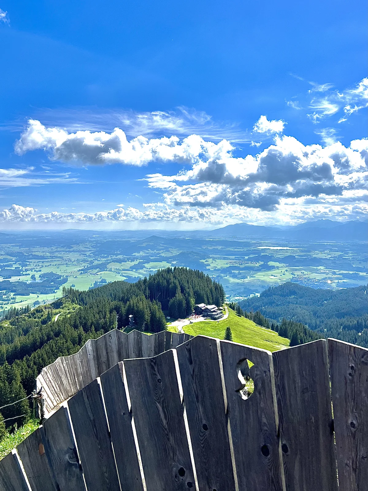 Panorama de montaña sobre Nesselwang